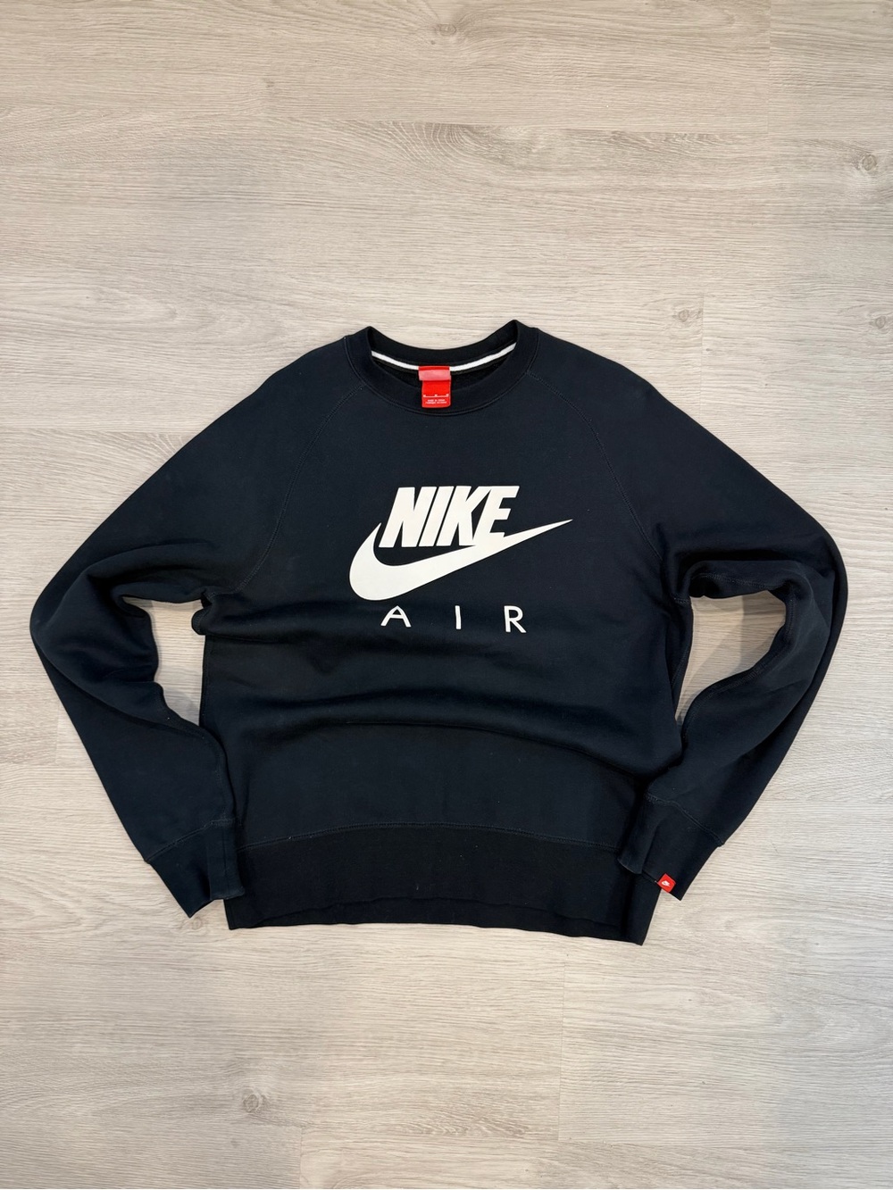 Nike Black Crewneck Sweatshirt with White Air Logo - Picture 1 of 2
